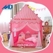 lều ngôi nhà kẻ sọc màu hồng